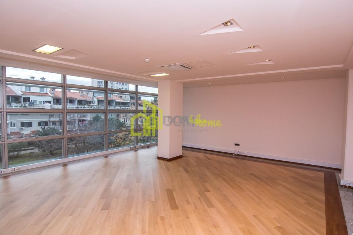 Poslovni prostor 140m2, Momišići